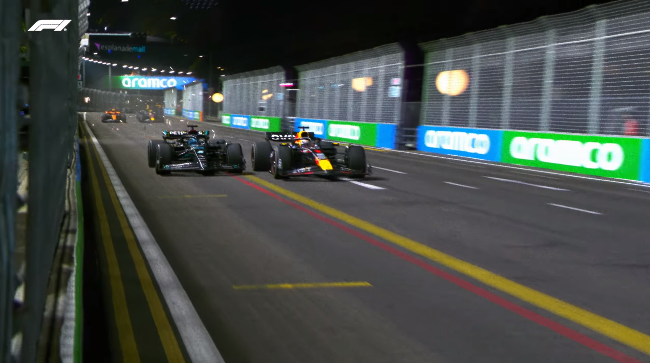 F1 24 iki f1 arabası yarışı