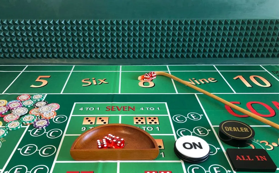 掷骰子 骰子 金字塔 物理