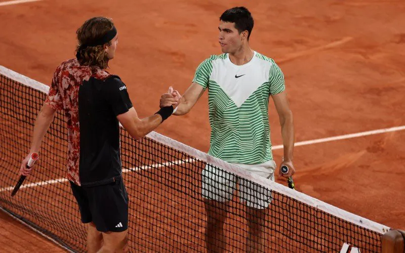 tsitsipas carlos alcaraz hedge betting system