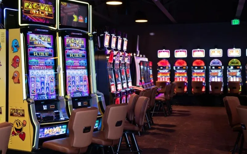 slots casinos risk reward design
