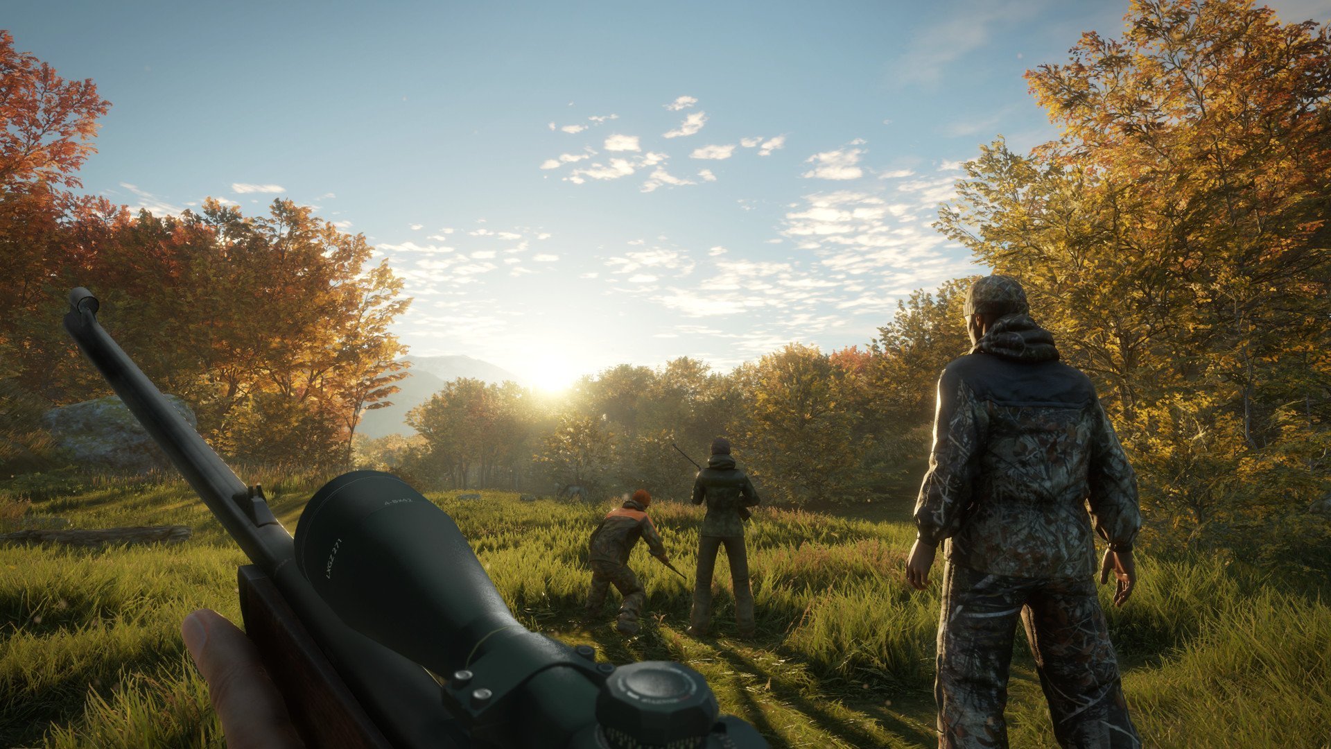Grupa myśliwych z karabinami eksploruje las o wschodzie słońca w grze kooperacyjnej Game Pass