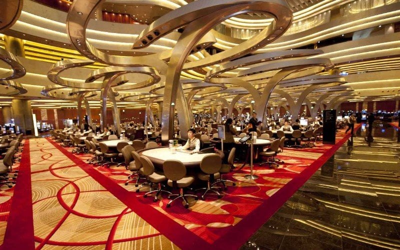 resorts world sentosa casino slots table games baccarat singapore