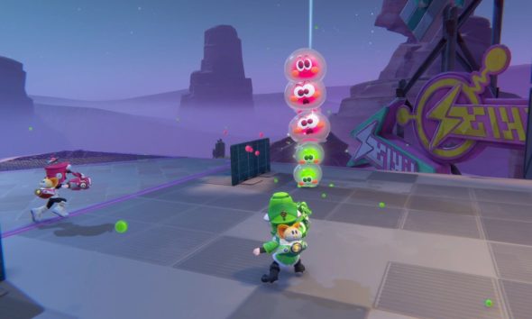 在 Steam 合作益智游戏中，色彩缤纷的角色使用能量武器进行战斗